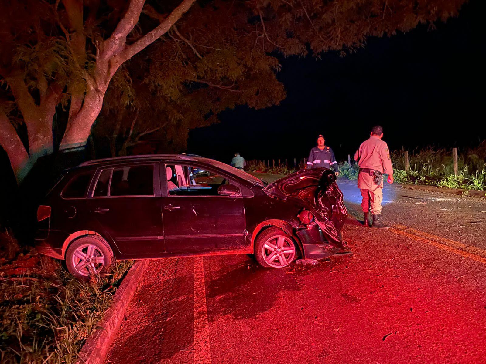 Homem Perde A Vida Em Acidente De Carro Na Go Perto De Naz Rio Go